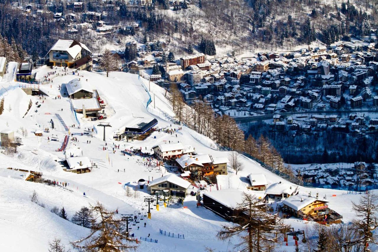 La Maison Des Guides - Trilocale A 500 Mt Dalle Piste Di Dolonne Courmayeur Esterno foto