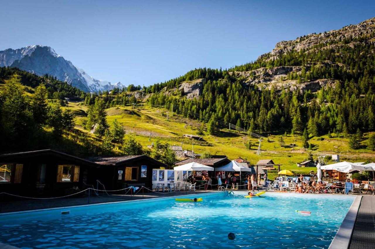 La Maison Des Guides - Trilocale A 500 Mt Dalle Piste Di Dolonne Courmayeur Esterno foto