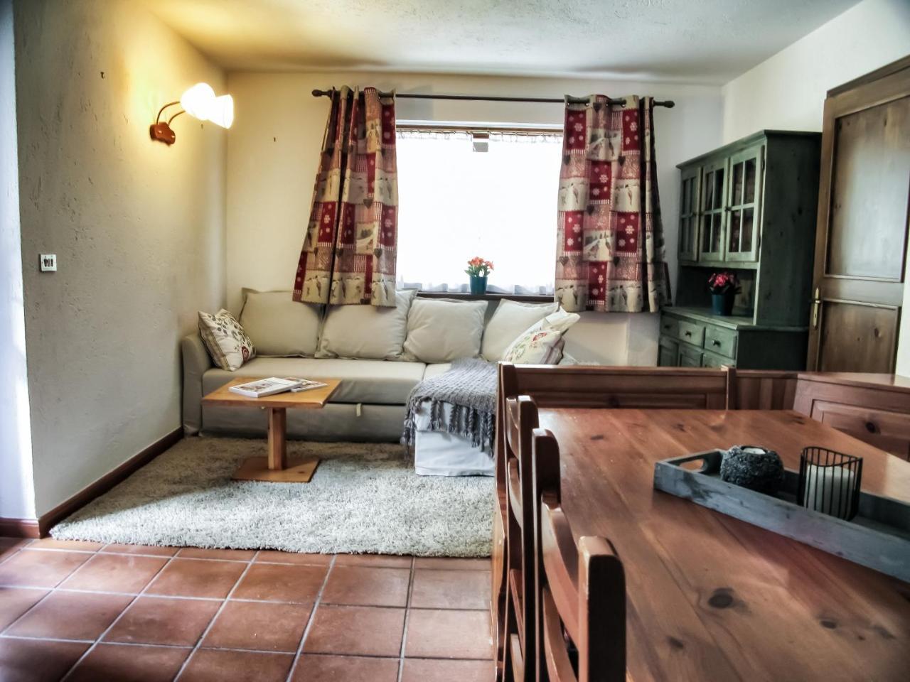 La Maison Des Guides - Trilocale A 500 Mt Dalle Piste Di Dolonne Courmayeur Esterno foto